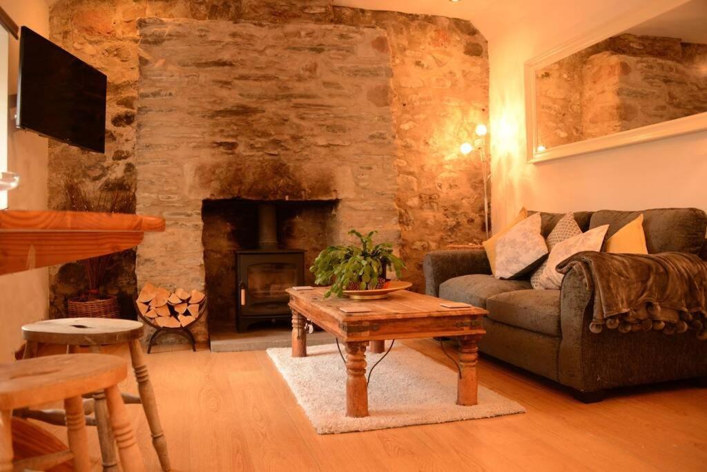 The Cottage Gairlochy Spean Bridge Εξωτερικό φωτογραφία